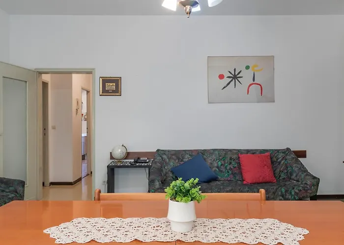 I Host - Falck 19 * Milan