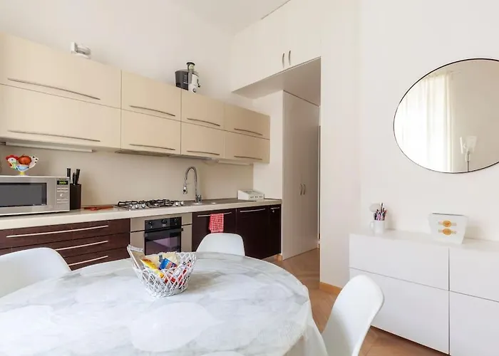 Lovely - Heart Of Apartment
