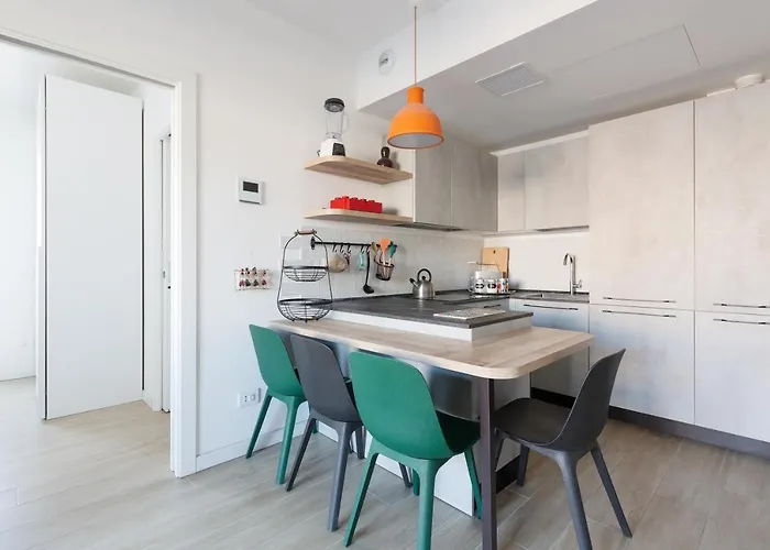 Апартаменты Renovated Politecnico Terrace Apt *