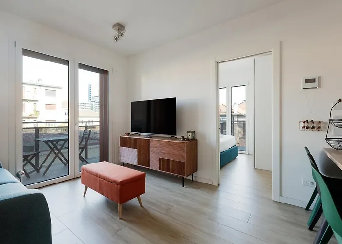 Renovated Politecnico Terrace Apt Апартаменты Милан