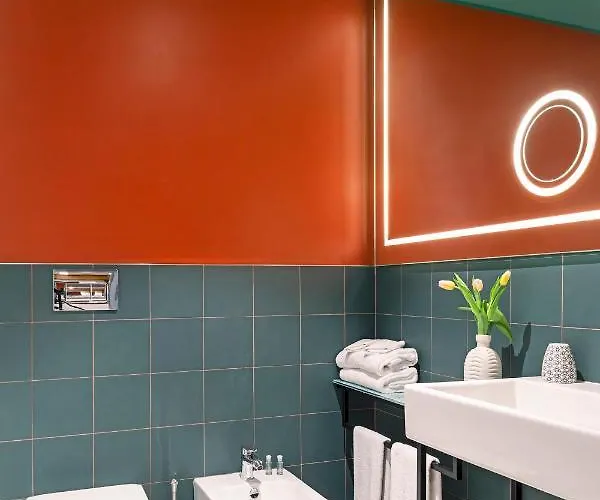 Hotel Quark