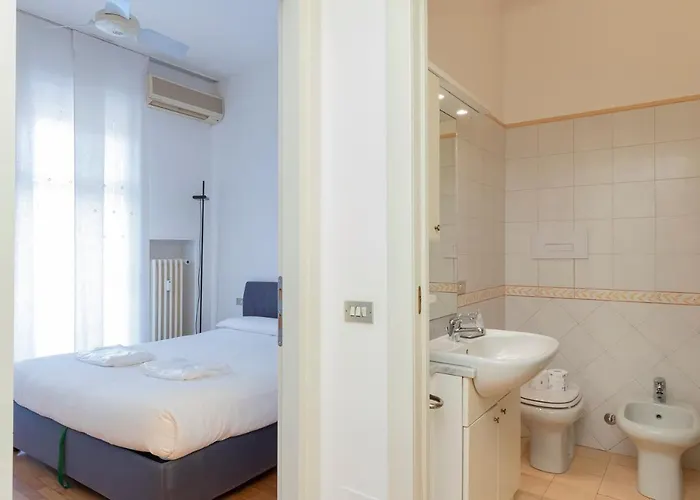 Comodo Tra Brera E Porta Nuova * Милан