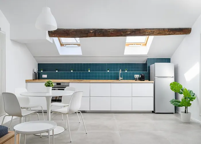 Design Attic Porta Venezia 65m2 - Self Check-in