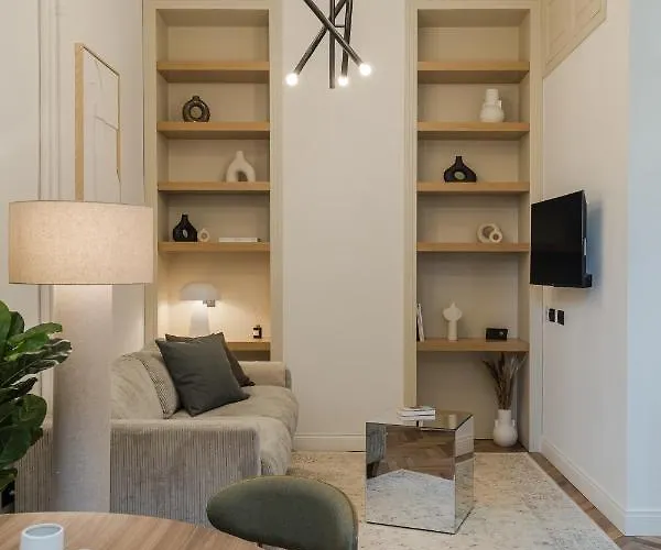 Casa Unica - Elegant With Balcony - Centrale 1 * Mediolan