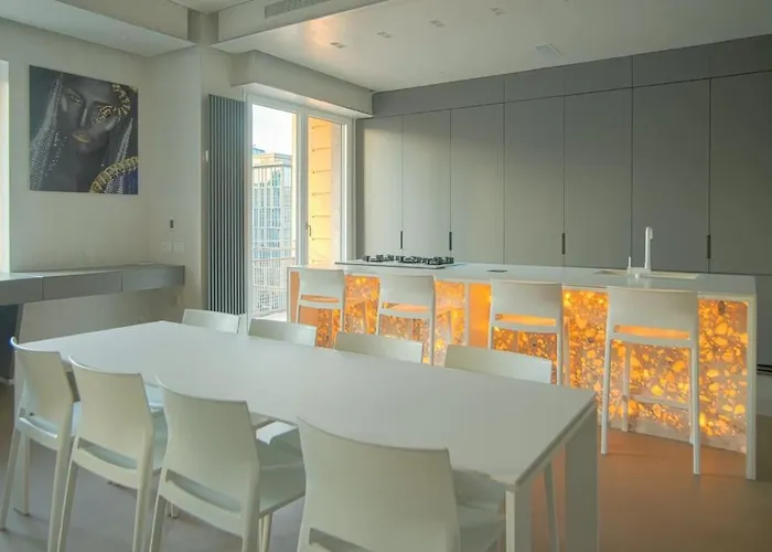 Repubblica Lux * Milan