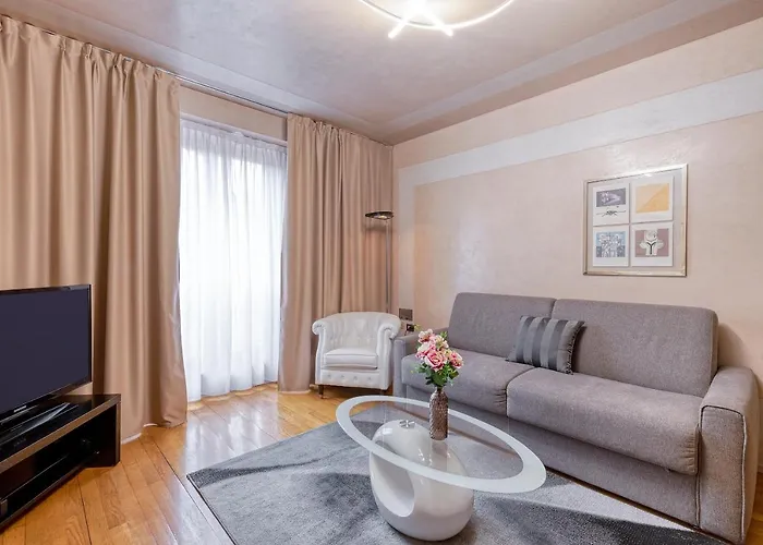 米兰皇家套房中心大教堂公寓 *