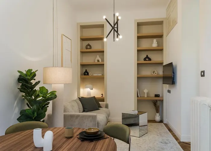 Casa Unica - Elegant With Balcony - Centrale 1 Mediolan