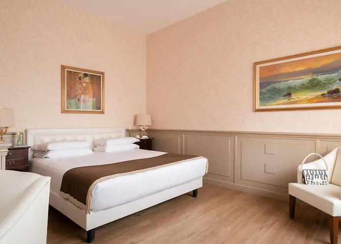 Romana Hotel 4*