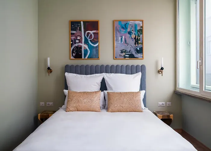 Adore Apartahotel