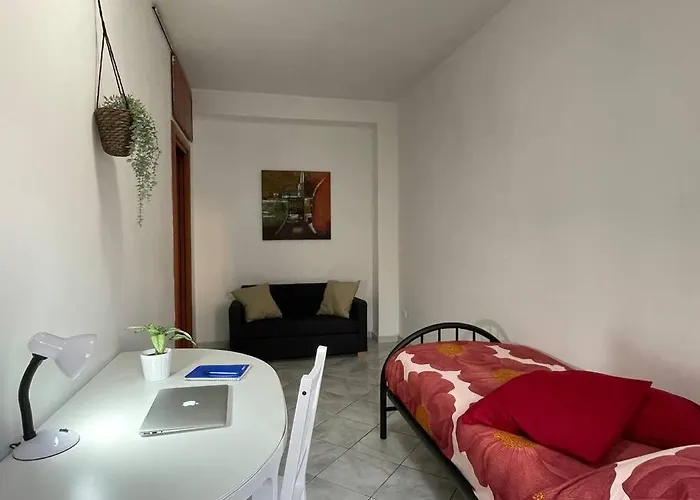 Parcheggi Gratis Collegato Al Duomo Con Tram27 * ميلان