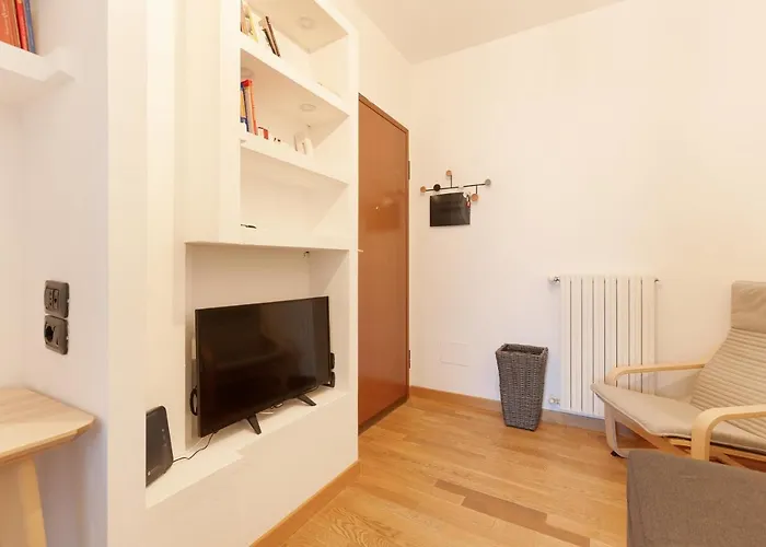 Comfy X3 - With Balcony Otel *