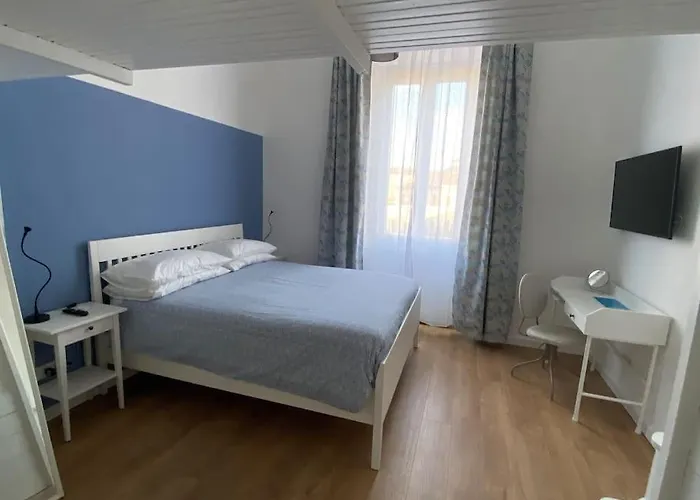 Lm Tortona House *