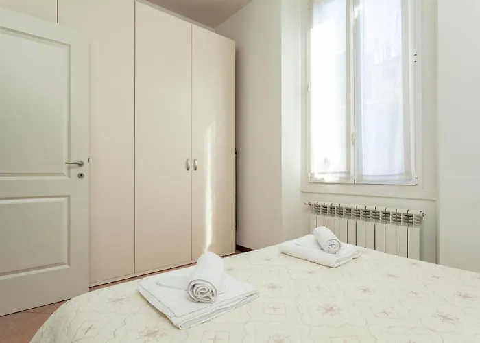 Exquisite Bocconi - Porta Romana Сasa de vacaciones *