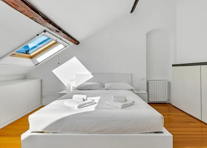 Cosmopolitan Loft Nel Centro Di Milano, Via Sottocorno Apartamento