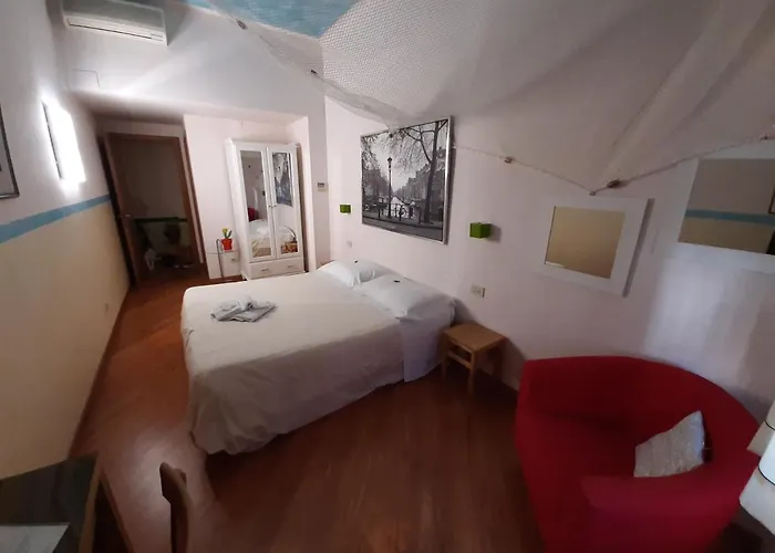 Hotell Il Girasole High Quality 3*