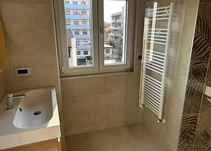 R39 Attic With Terrace And Private Parking Apartmán *