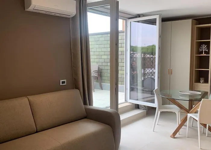 Apartmán R39 Attic With Terrace And Private Parking *
