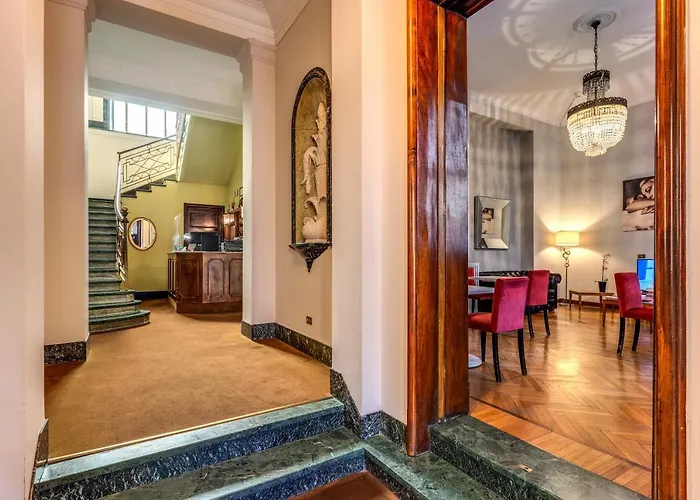 Apollo Hotel
