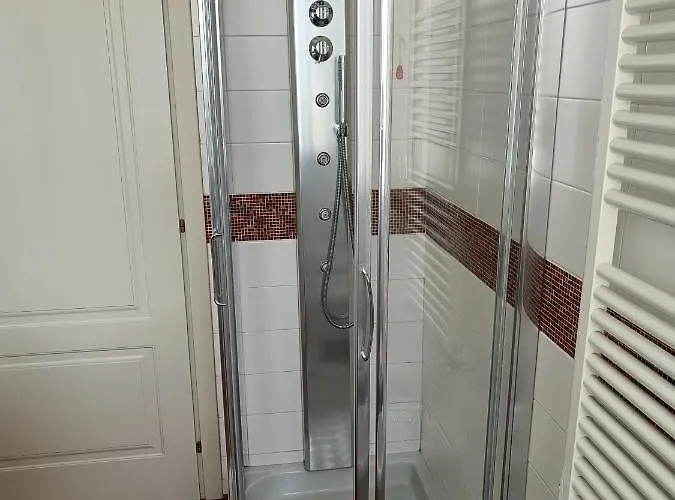 בית הארחה Double Private Bathroom Bocconi Prada Ied