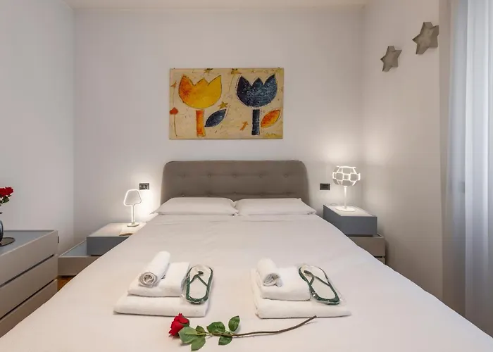 Appartement Bnbutler - Stromboli, 22 - Ampio, Luminoso Ed Elegante Milan
