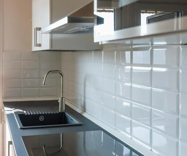 Xenia - Newly Renovated Flat In Fiera Area * Milán