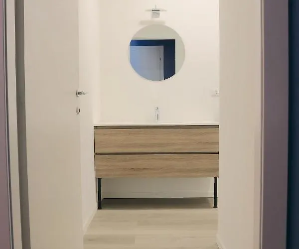 Apartment Smart And Comfy - Via Repubblica Di San Marino Milan