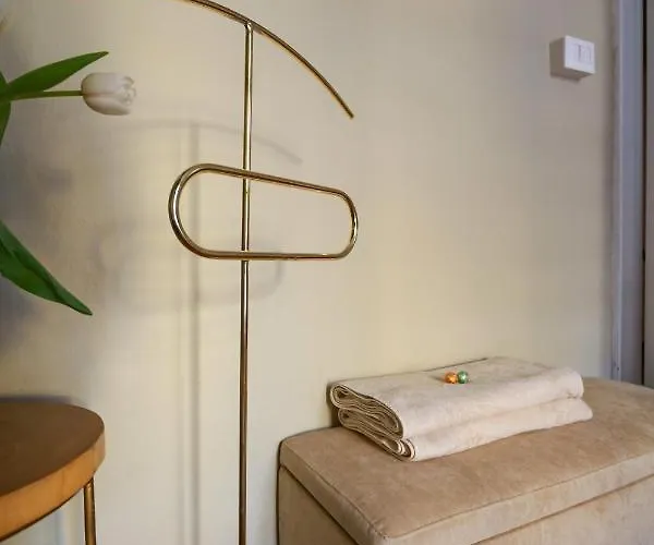 House Of Frames Couette-café *