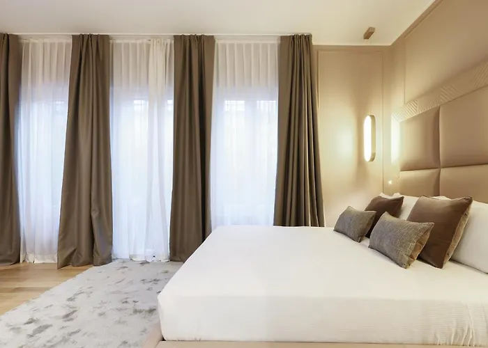Prestige Boutique - Piazza Duomo View 4*