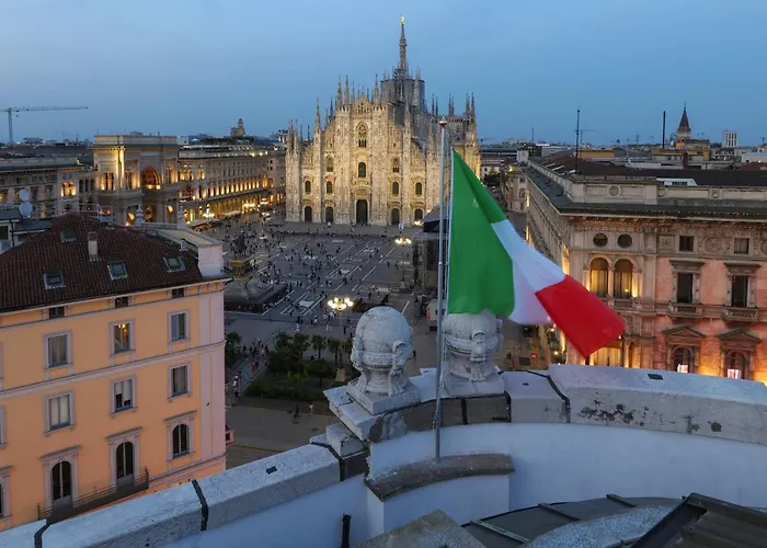 Prestige Boutique - Piazza Duomo View