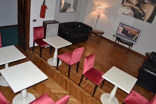 Hotel Apollo 2*