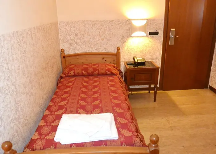 Nettuno Hotel Milán