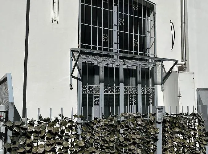 Yr Bocconi- Modern Loft, 3 Min Walk To Duomo Tram Casa de Férias *