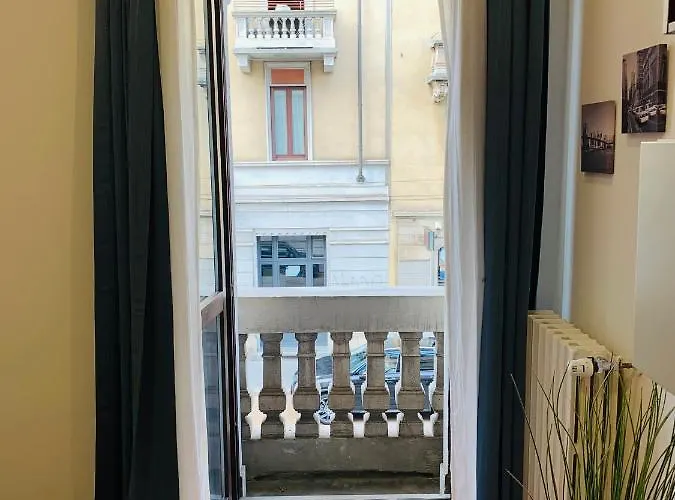 Cosy New In Portello Certosa شقة *