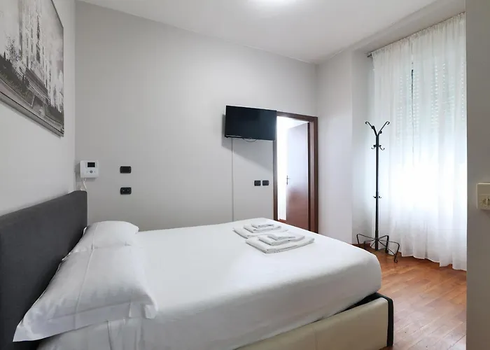 Prestige Boutique Homes - Duomo 2 Milano