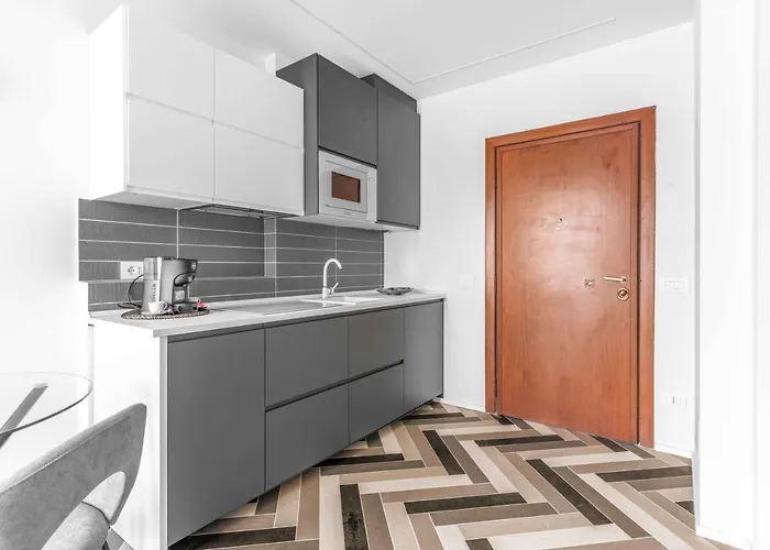 Ac61 Lambrate-loreto Moderno Milan