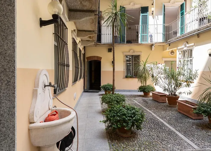 Canonica 32 - Arco Della Pace