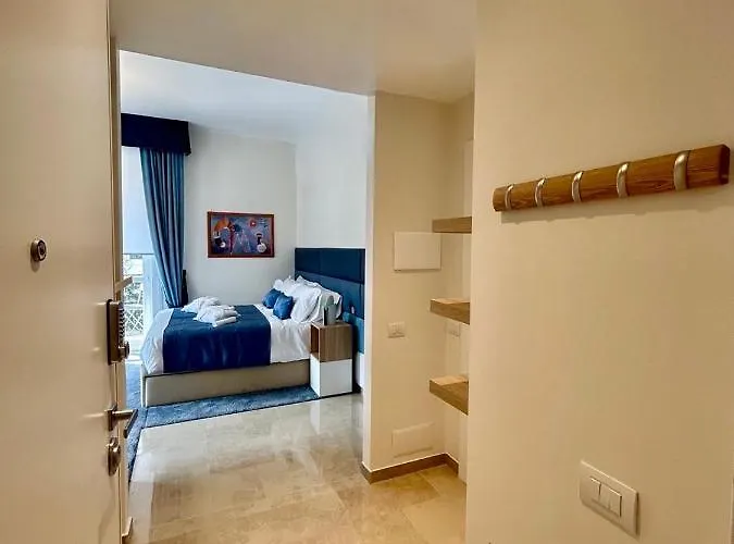 King's - Quiet And Refined In The Heart Of Appartamento *