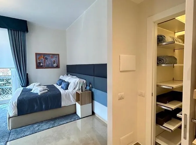 King's - Quiet And Refined In The Heart Of Appartamento *