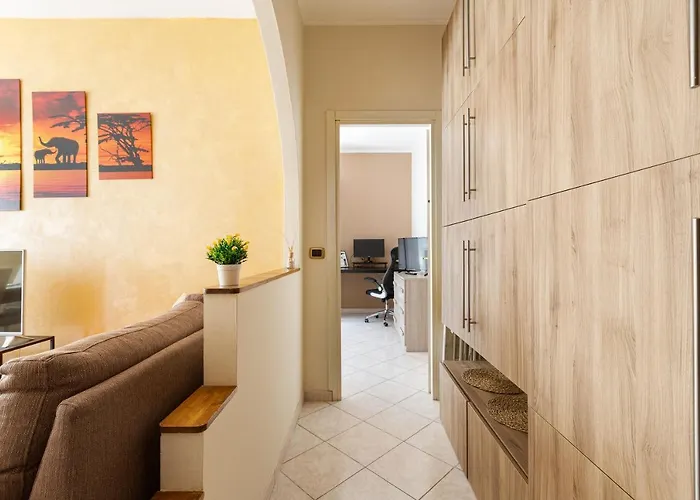 Udine M2 Balcony Milan