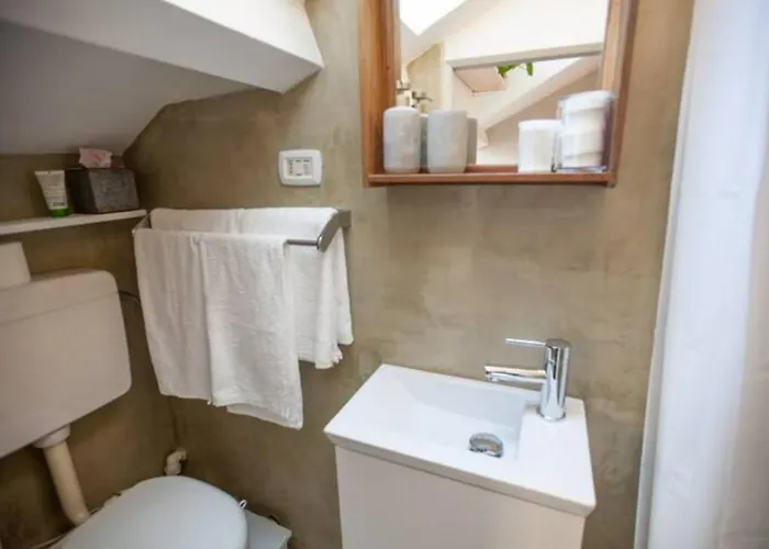 Guesthost - Cosy Milano- Corso