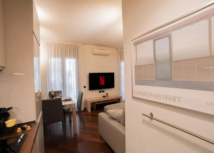 Brera Stylish Apartment, شقة ميلان