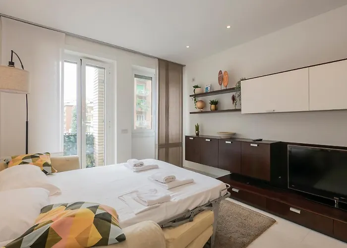 Ihost - Tito Livio 20 * Milan