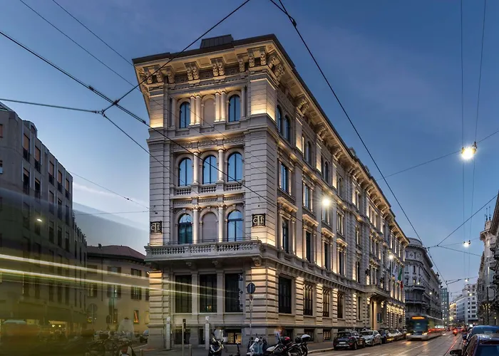 Otel Palazzo Touring Club Milan, A Radisson Collection 5*
