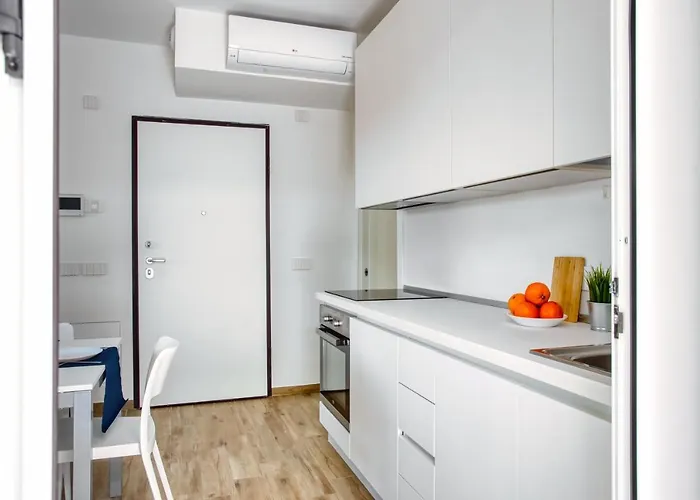 Just Urban - Modern 1-br Flat With 90 Sqm Terrace - M4 Tolstoj דירה מילאנו