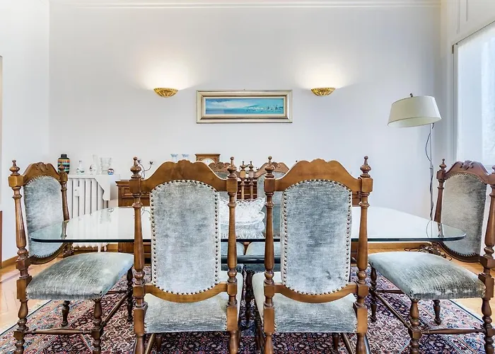 شقة Huge Center Guastalla Gardens 8pax