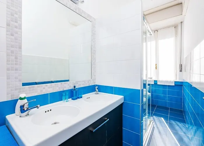 Ihost - Veneziano 8 Milan