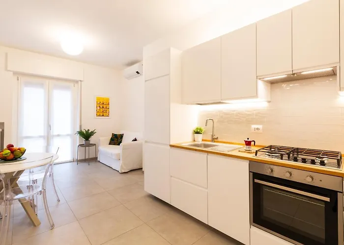 Brenta Floor - Mm3 Yellow Line *