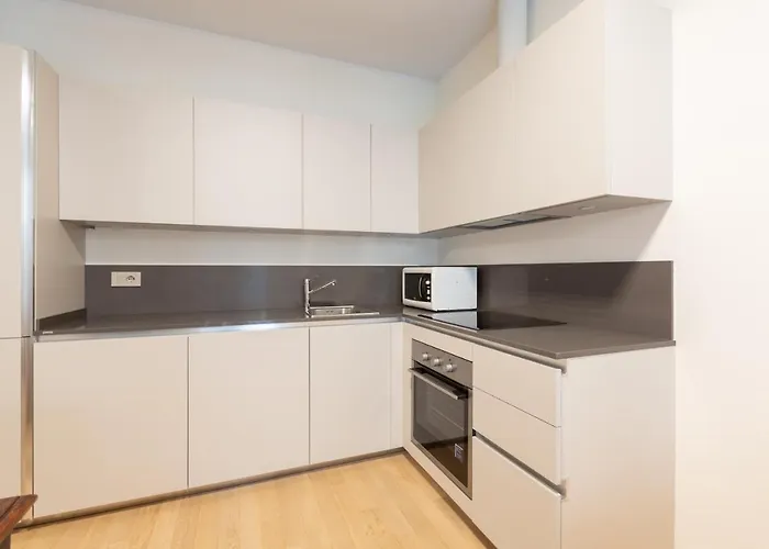 Lägenhet Easytopstay - Cozy Flat With Parking Milano