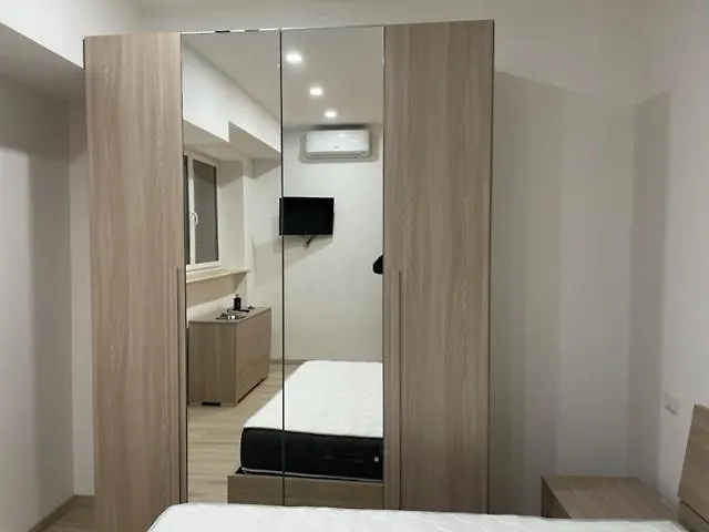Apt. N. 2 Milán