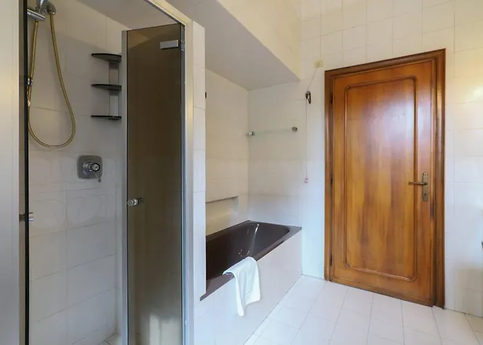 Contempora - Trilocale P.le Susa Milan
